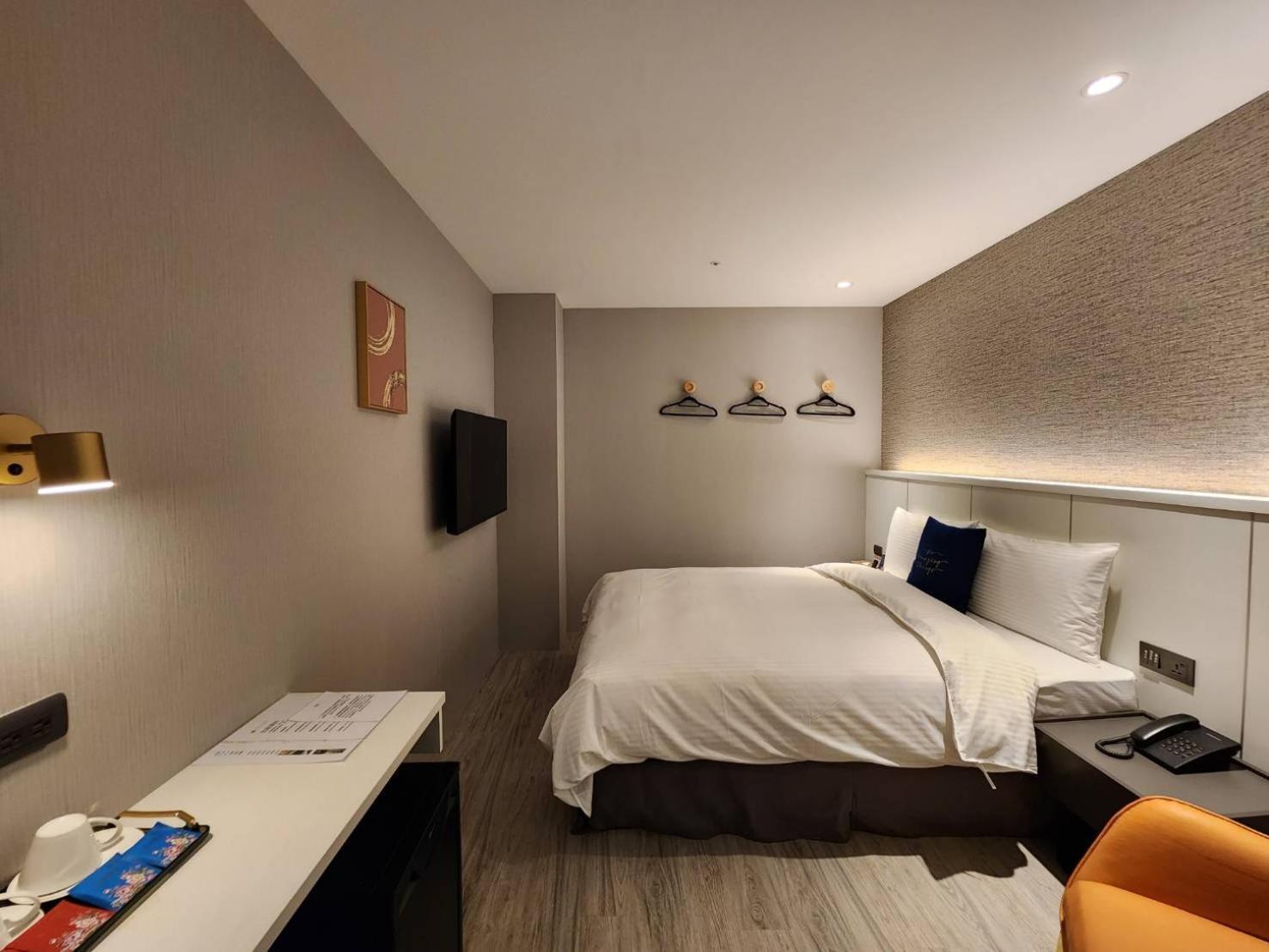 Fun Stay Inn Ximen Taipei Exterior photo